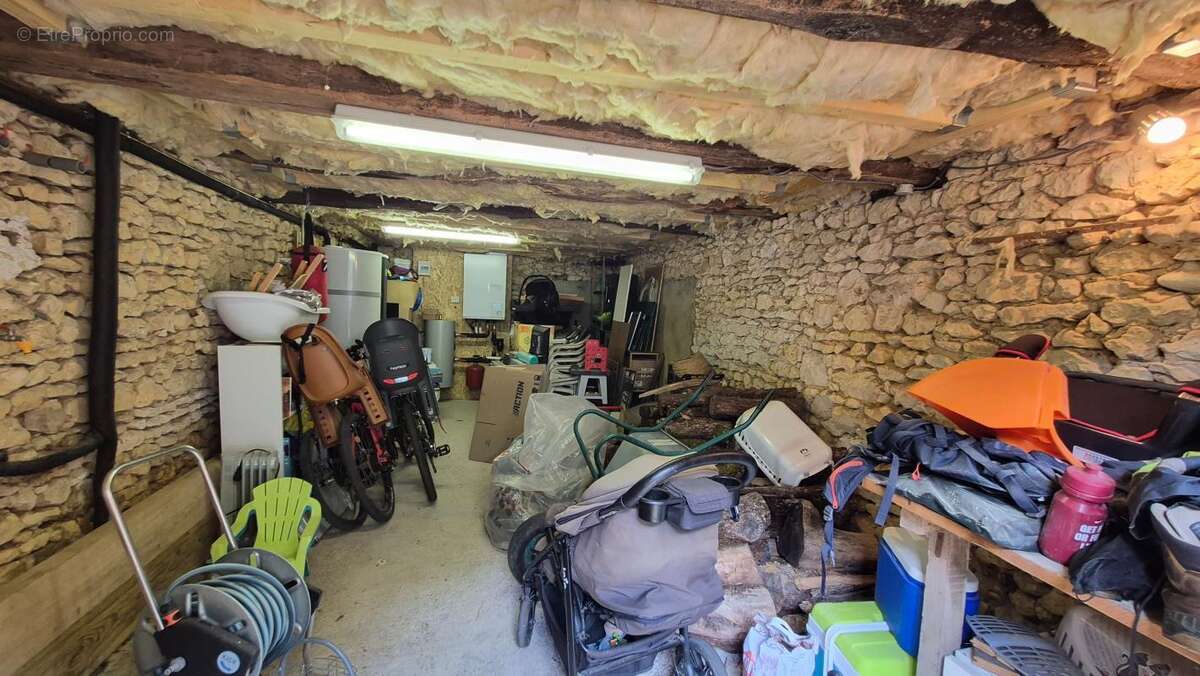 Maison en pierre sur les hauteurs - photo 22