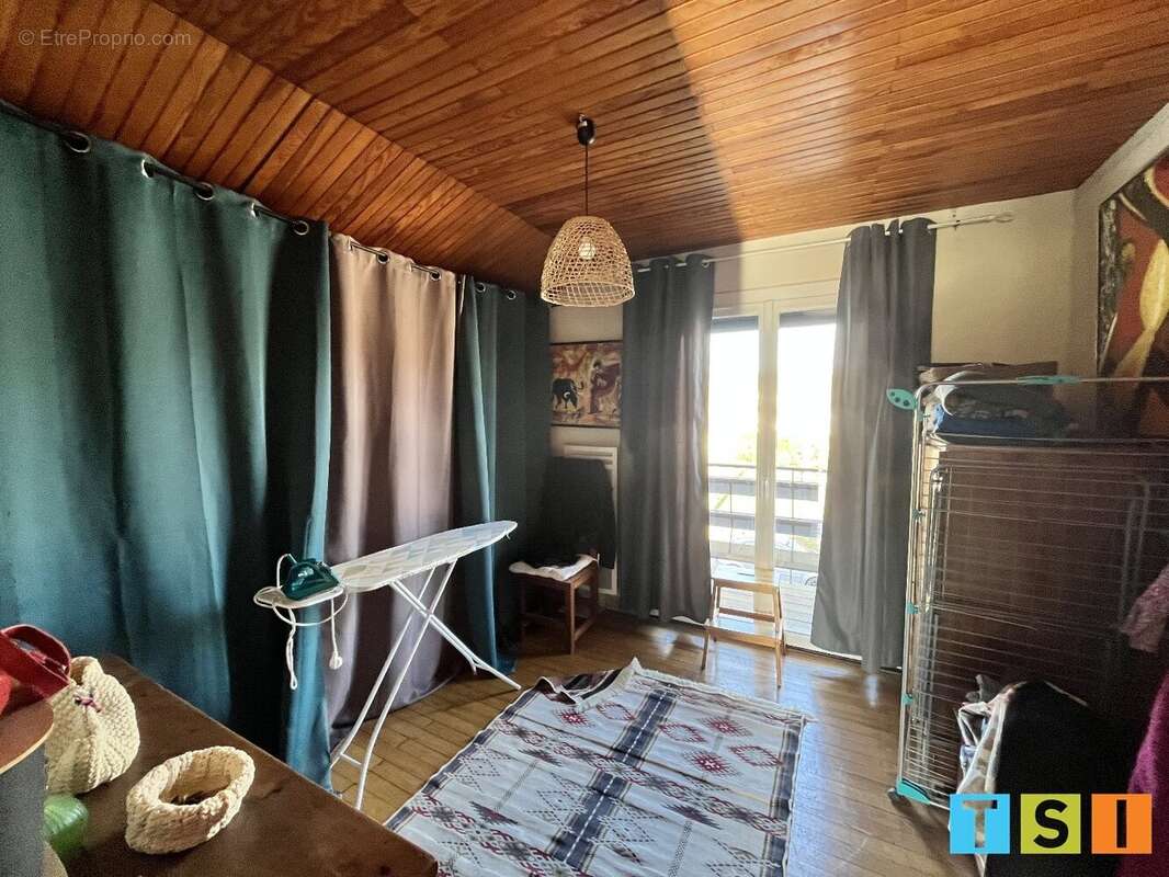 Maison à SAINT-LAURENT-DE-NESTE