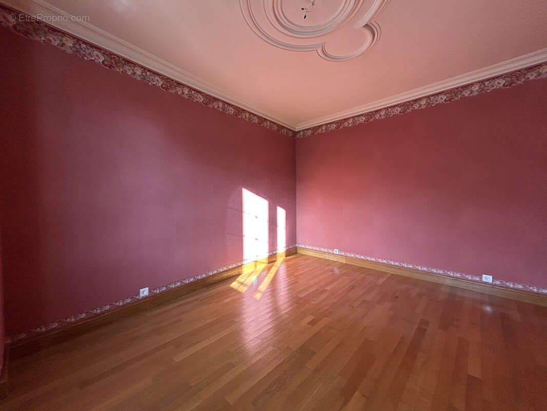 Maison à PIERRE-LA-TREICHE