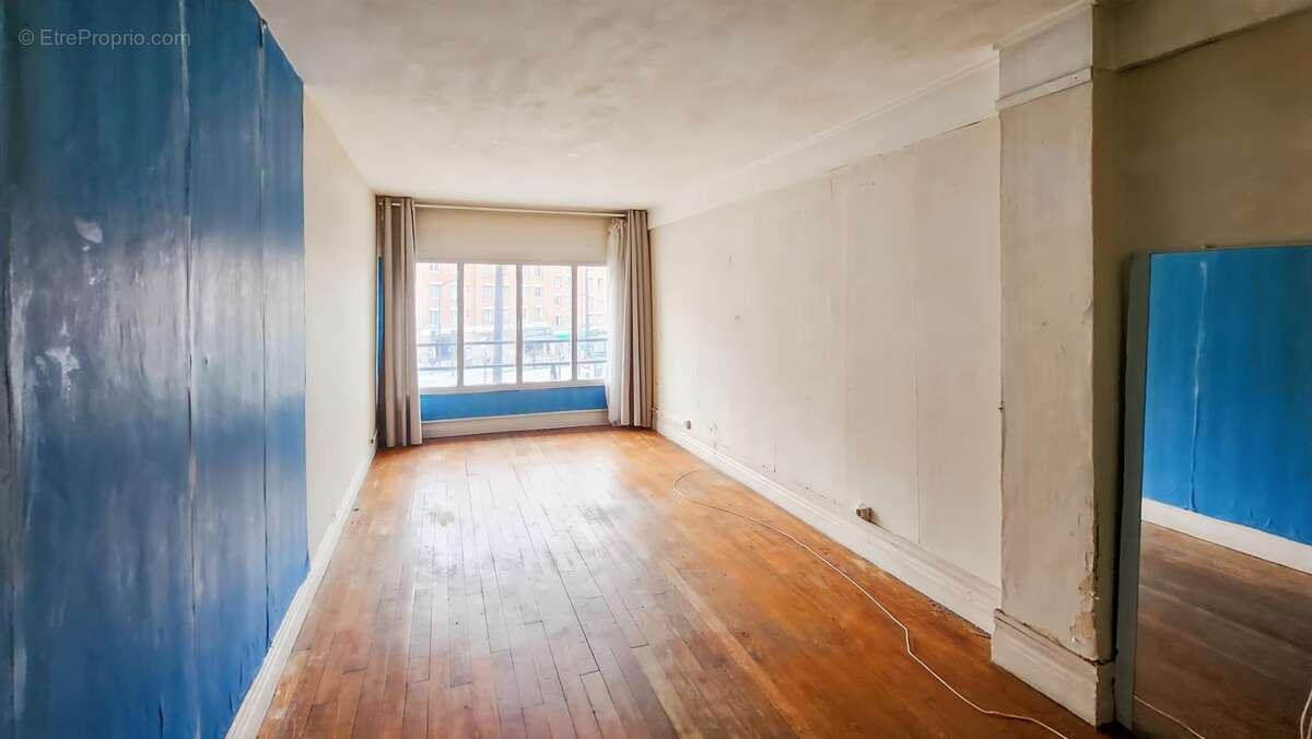 Commerce à PARIS-20E