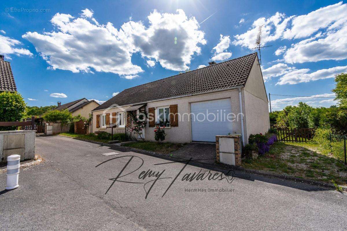 Maison à GREZ-SUR-LOING