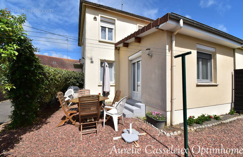 Maison à CHARMES