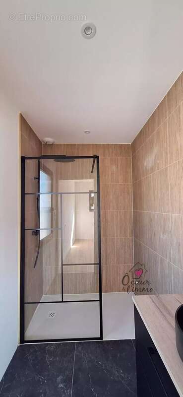 Maison à SAINT-MACAIRE-EN-MAUGES