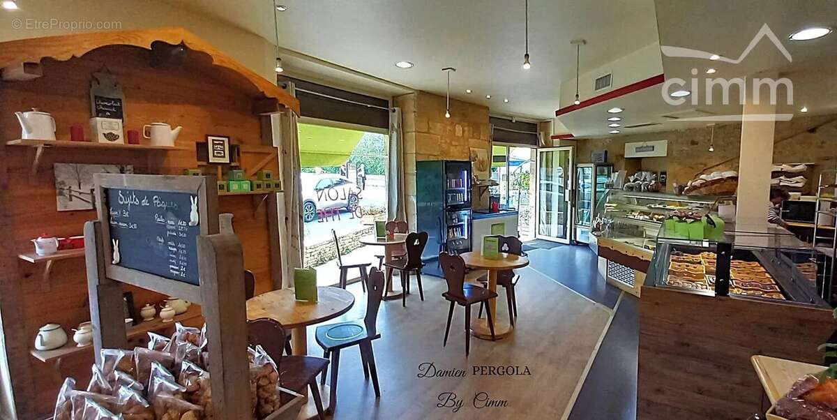 Commerce à MONTIGNAC