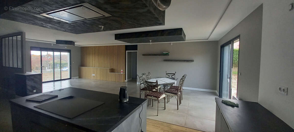 Maison à LEZAT-SUR-LEZE