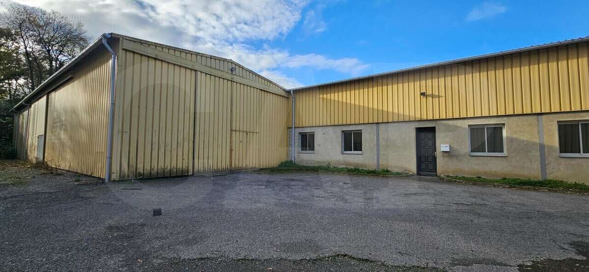 Autre à SAINT-JACQUES-DE-LA-LANDE