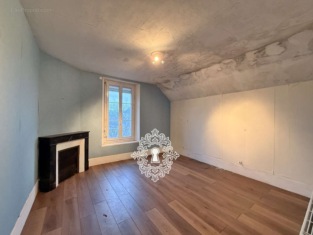 Maison à BRAY-SUR-SEINE