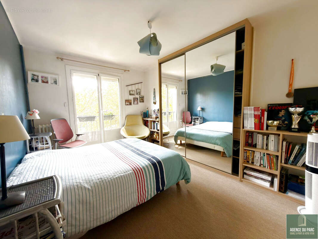Appartement à VILLE-D'AVRAY