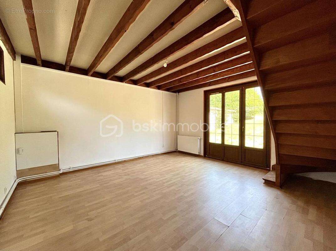 Maison de 115 m² – Fort potentiel – Terrain de 1 346 m² - photo 4