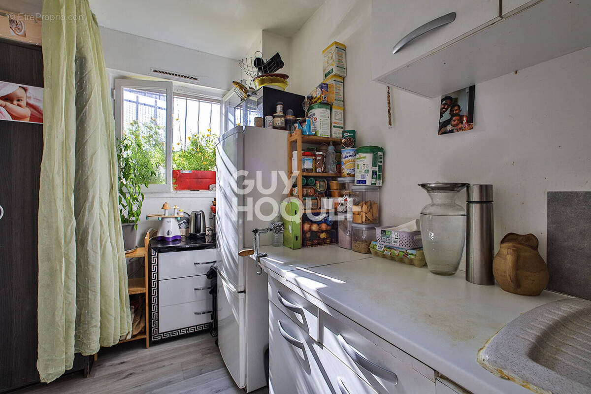 Appartement à PARIS-18E