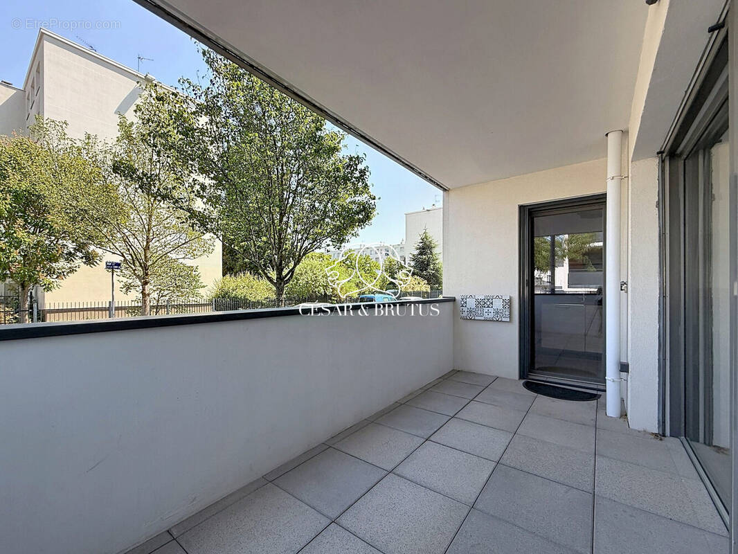 Appartement à BRON