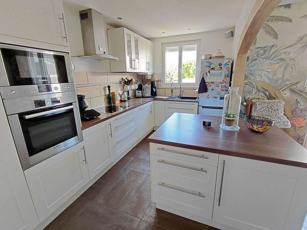 Maison à SAINT-MARTIN-DES-CHAMPS