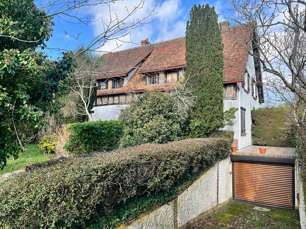 Maison à VIENNE-EN-VAL