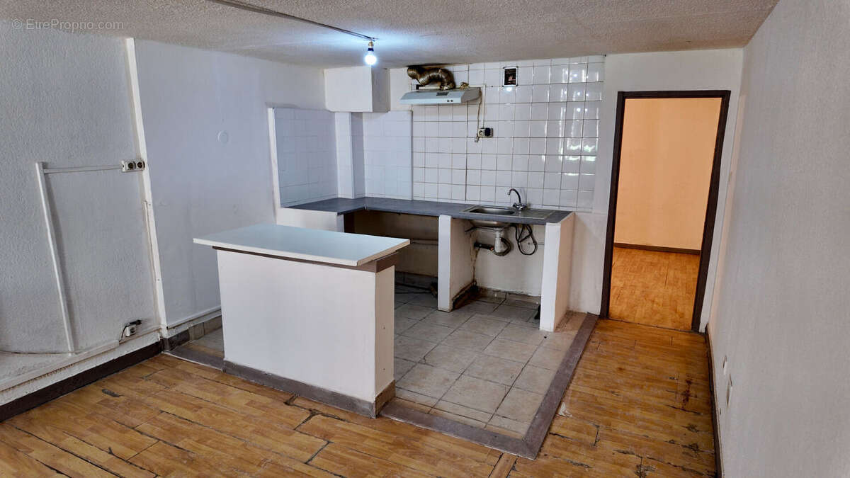 Appartement à MARSEILLE-2E