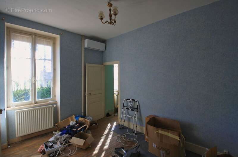 Maison dans un hameau calme, 4 chambres sur un terrain de 246 m² - photo 3