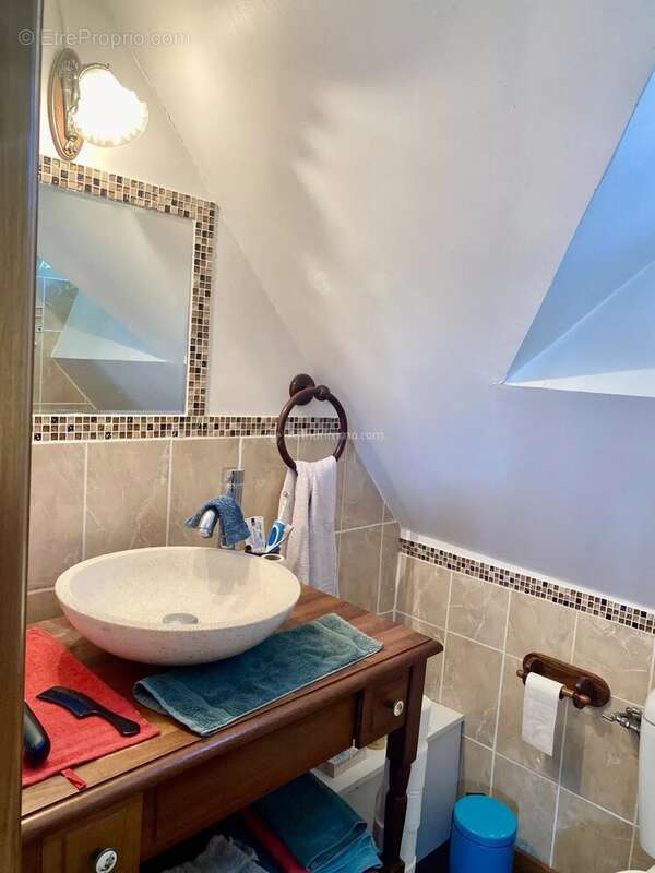 Maison à BEAUMONT-LA-RONCE