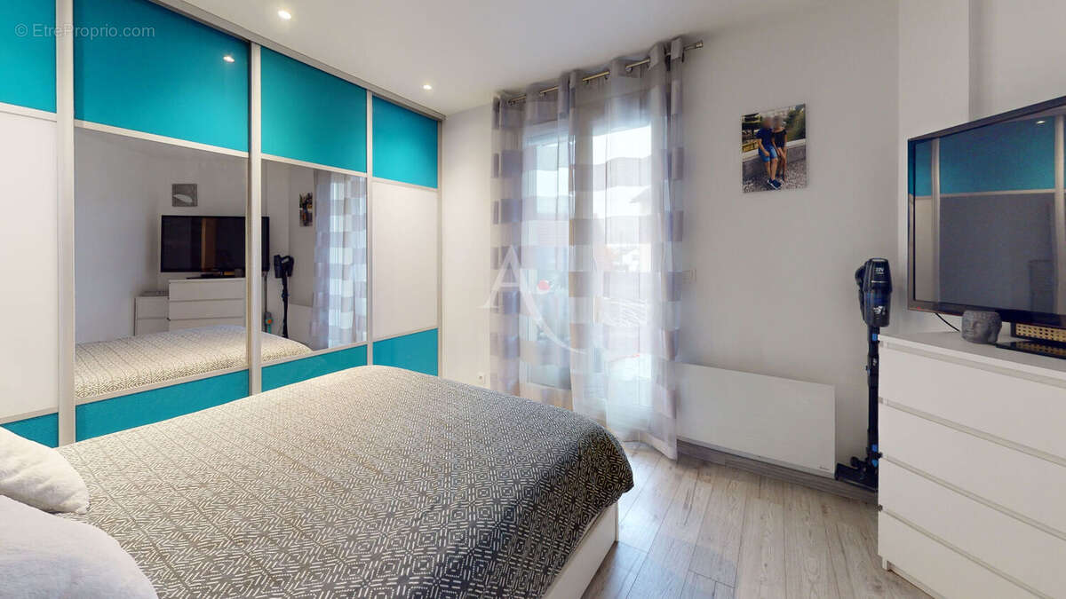 Appartement à CHILLY-MAZARIN