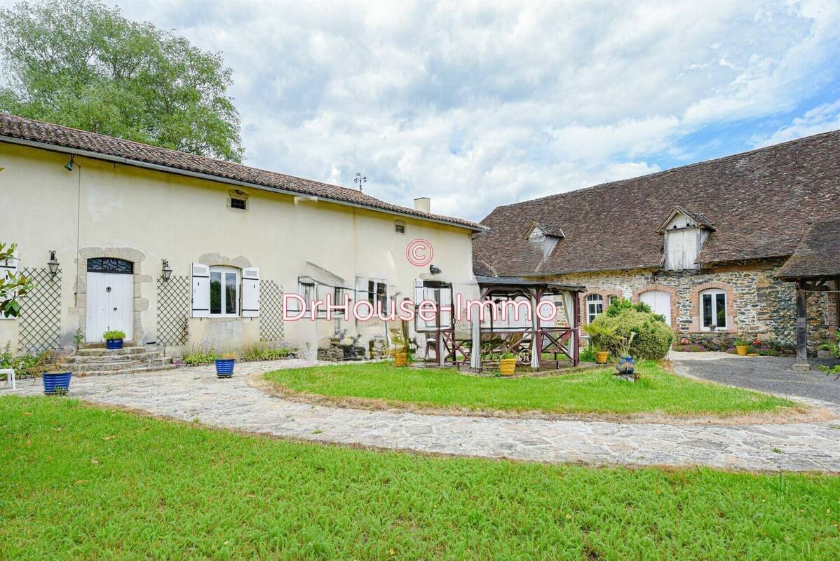 Maison à SAINT-GERMAIN-LES-BELLES
