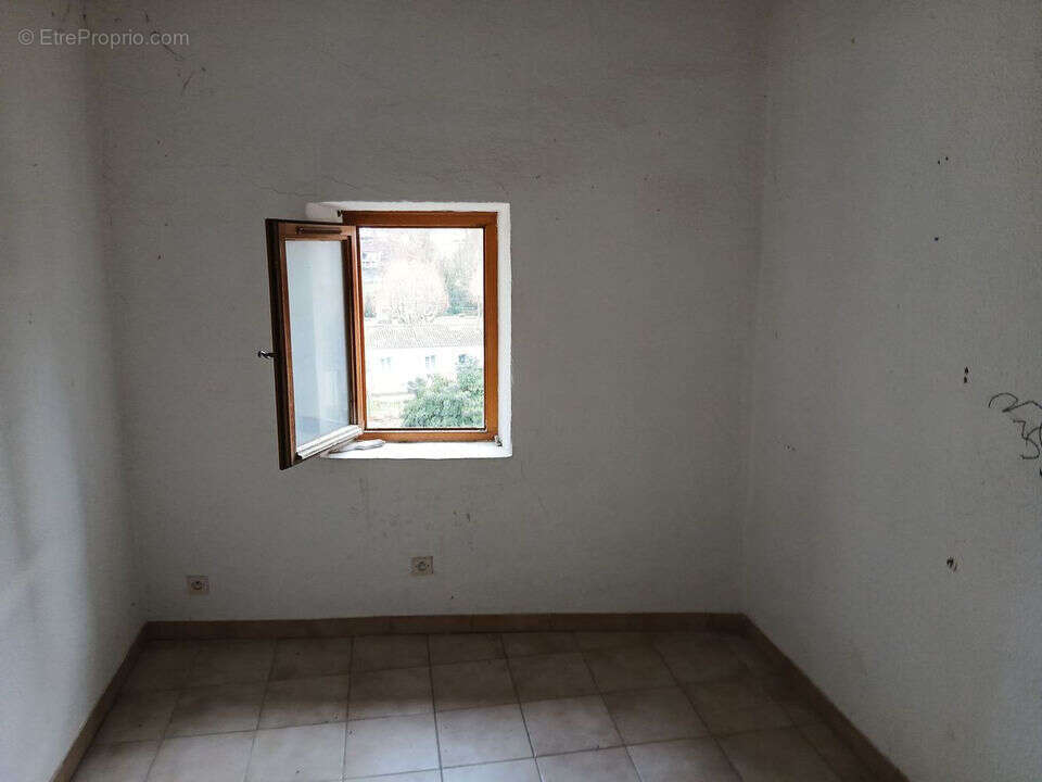 Maison à SAINTE-TULLE