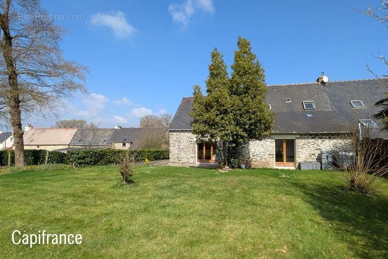 Longère rénovée PLOERMEL (Morbihan) – 140 m² – 4 chambres – Terrain arboré 2700 m² – Dépendance – DPE C – 25 min Vannes - photo 16