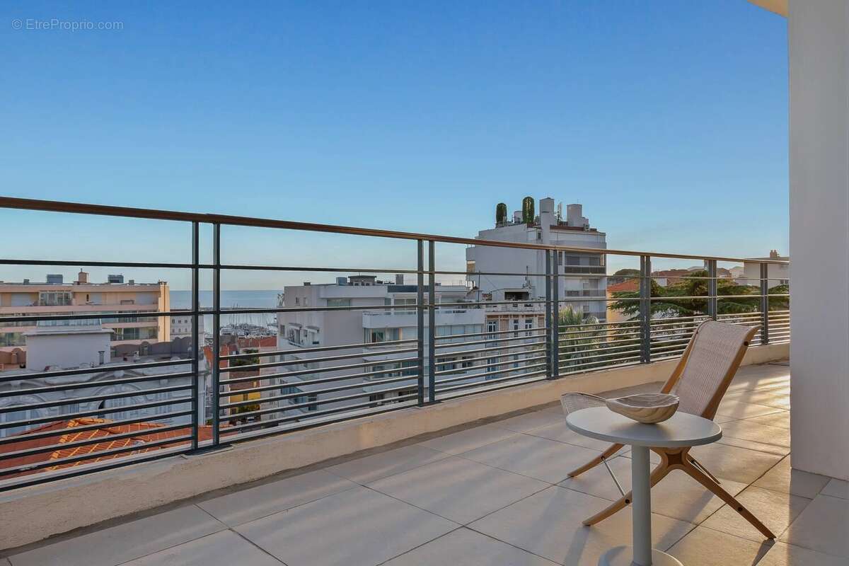 Appartement à CANNES