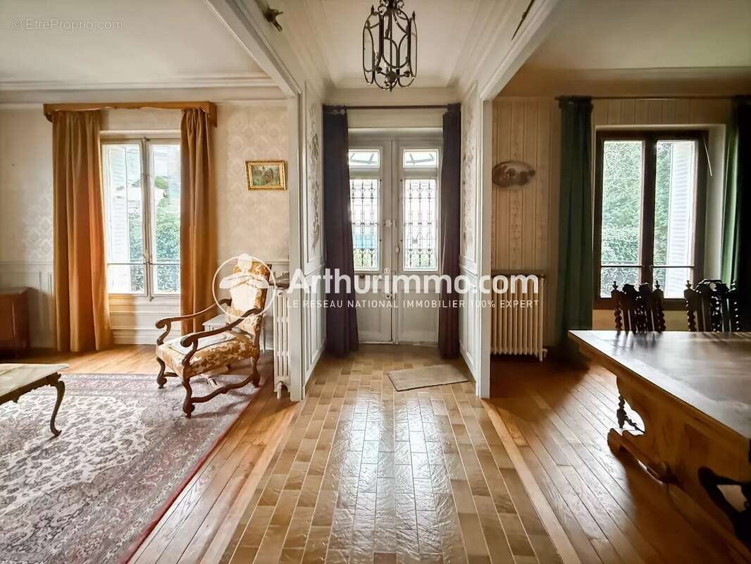 Maison à SOISY-SUR-SEINE