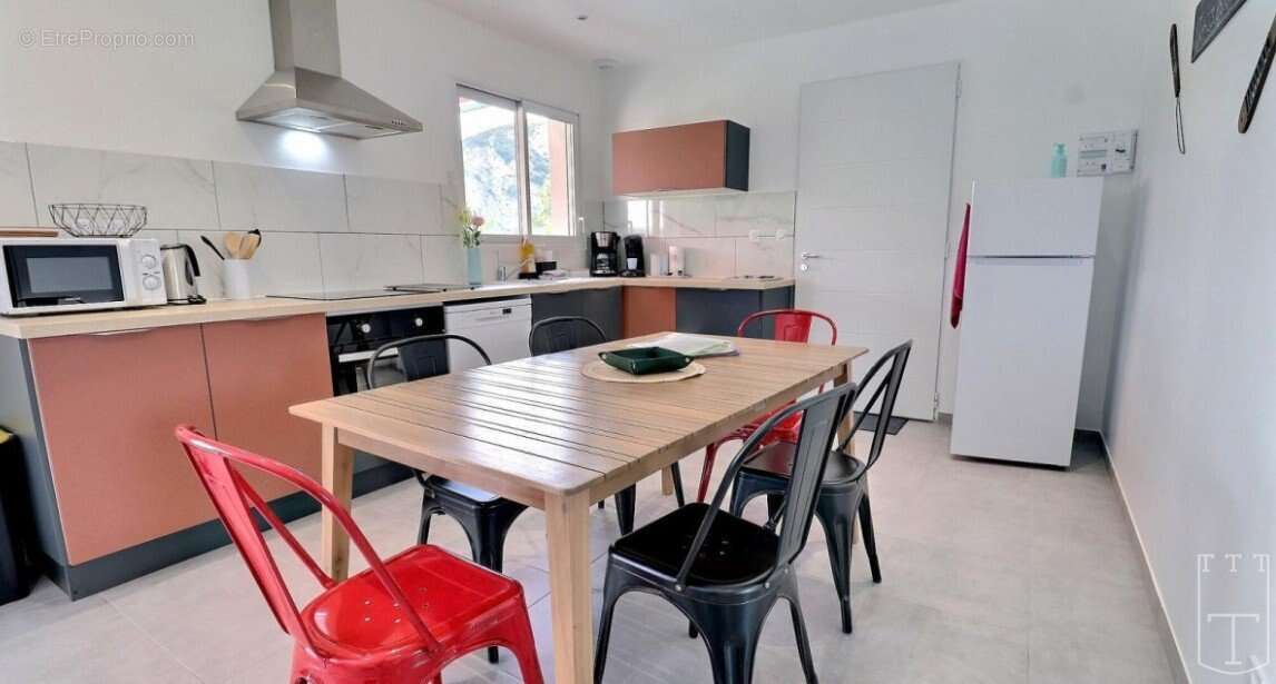 Maison à VALLON-PONT-D&#039;ARC