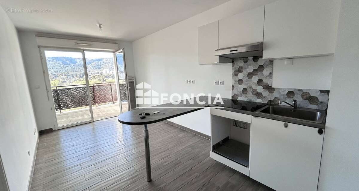Appartement à MARSEILLE-11E