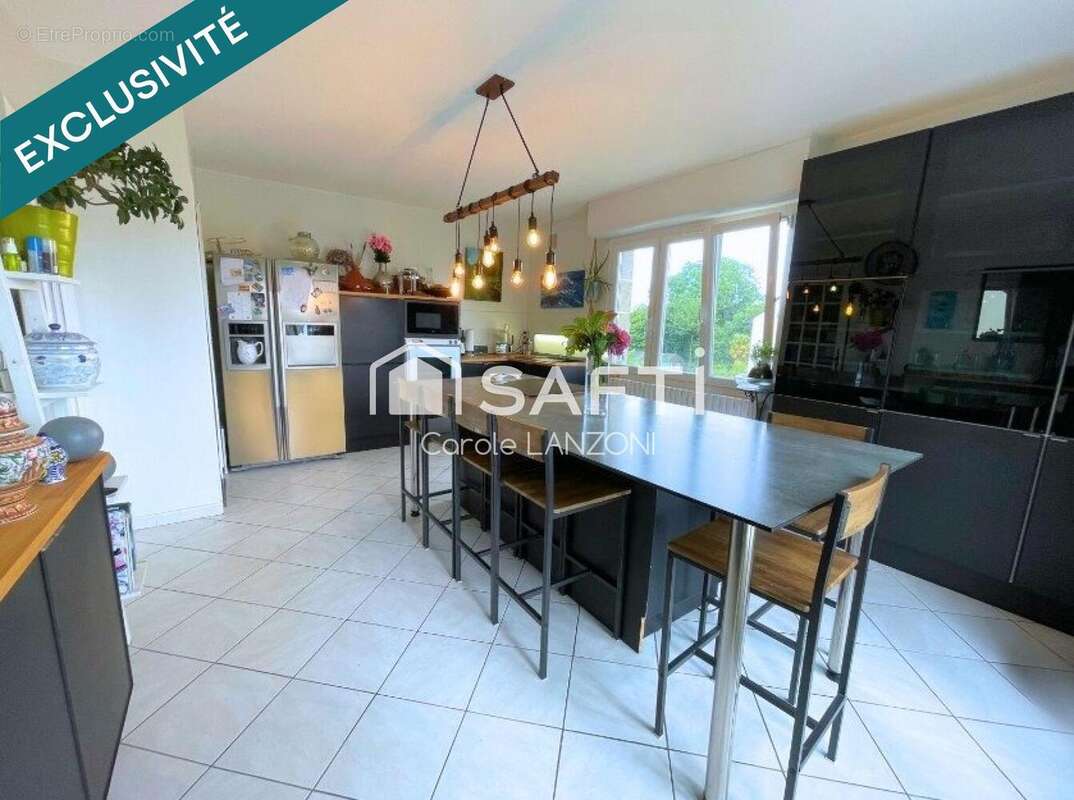 Maison 170 m² à Saint-Gondran  - photo 5