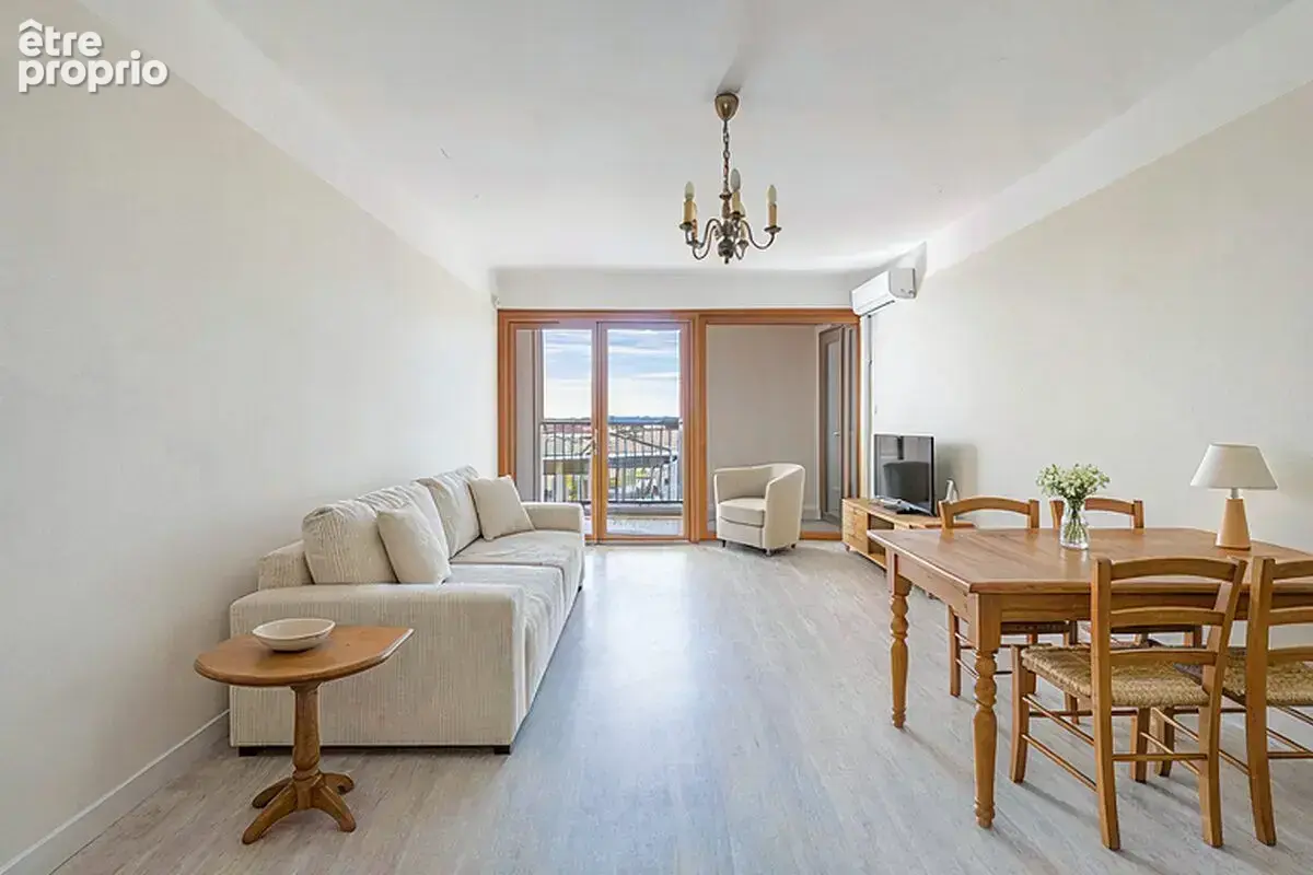 Photo Appartement à Hyeres au prix de 235 200€