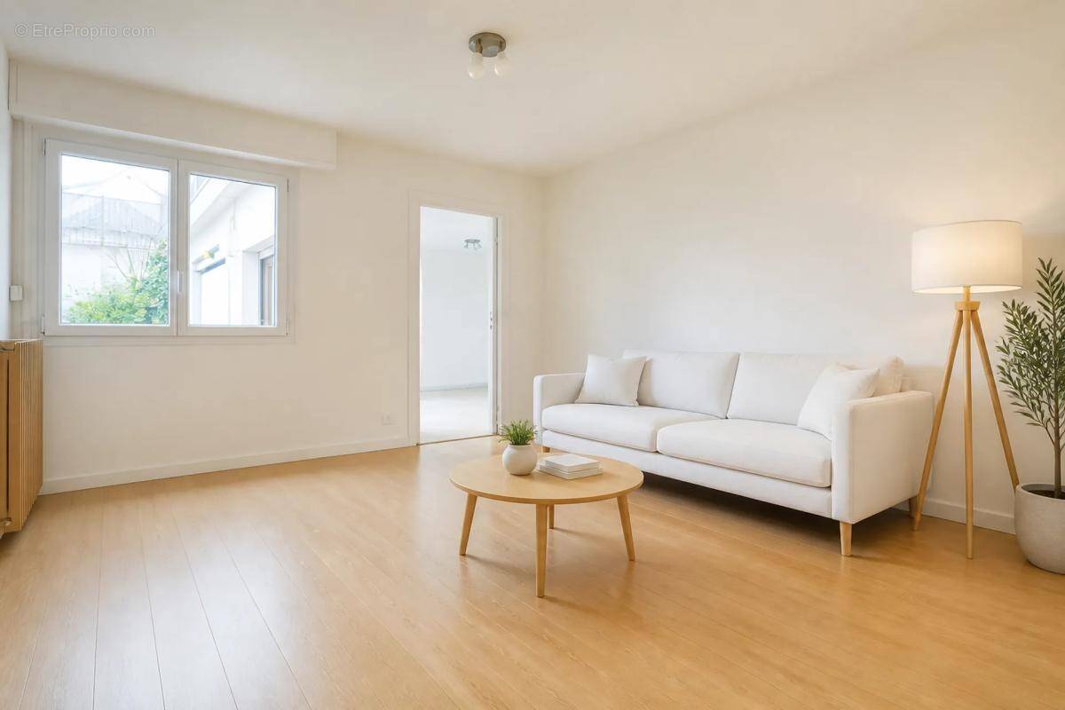Appartement à FRESNES