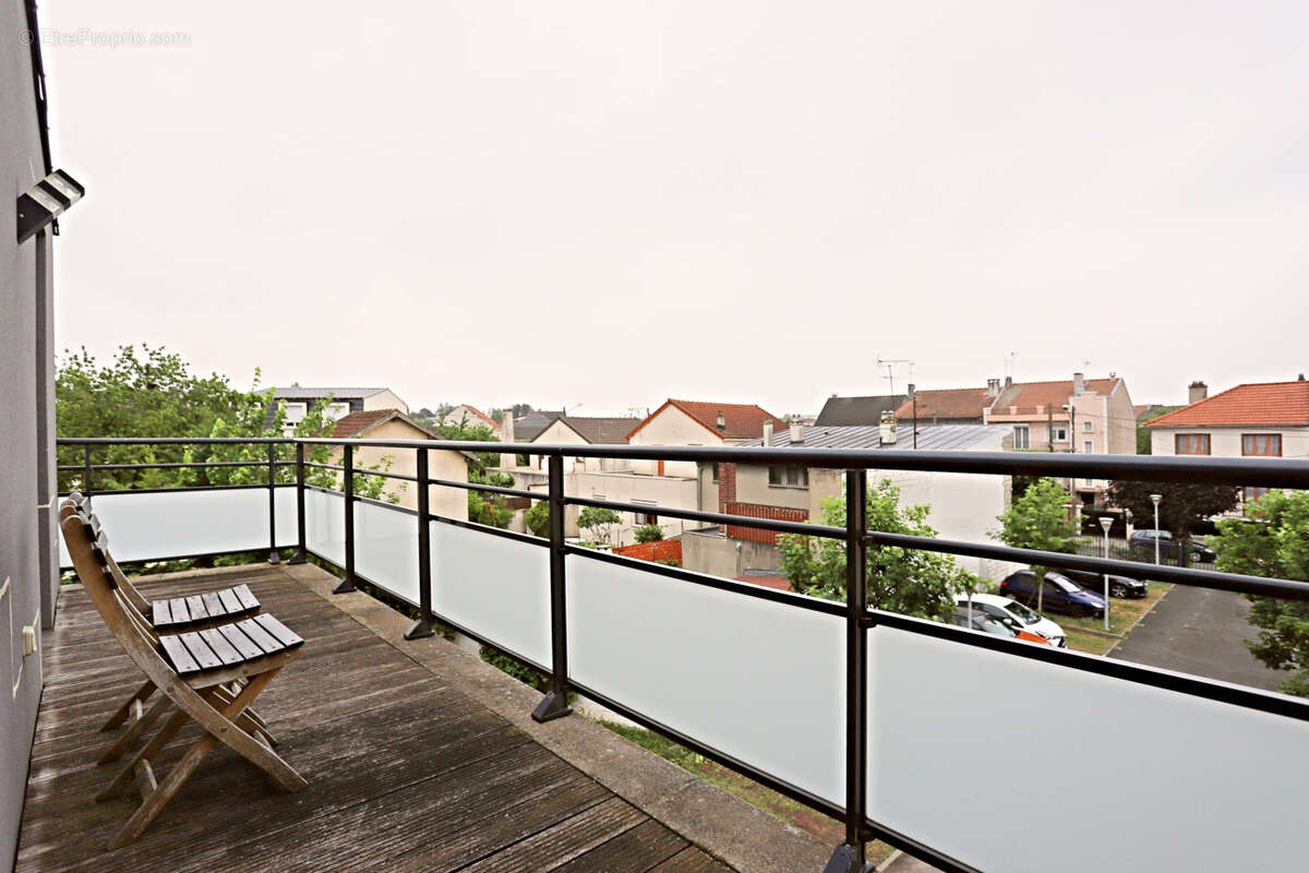 Appartement à STAINS