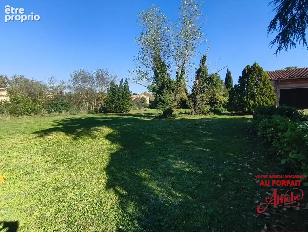 Terrain 1215 m² à Muret  - photo 2
