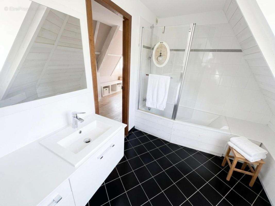 Maison de charme 151 m² – 5 ch, Spa & Jardin d'exception à Brosville - photo 14