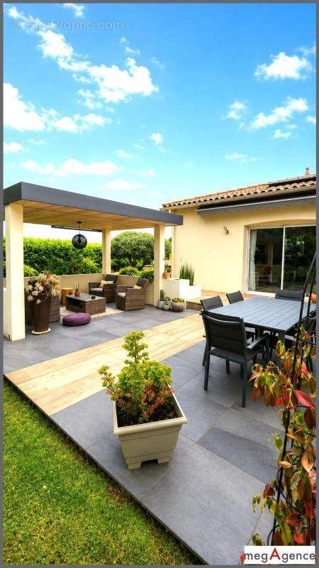 Maison à BUSSAC-SUR-CHARENTE