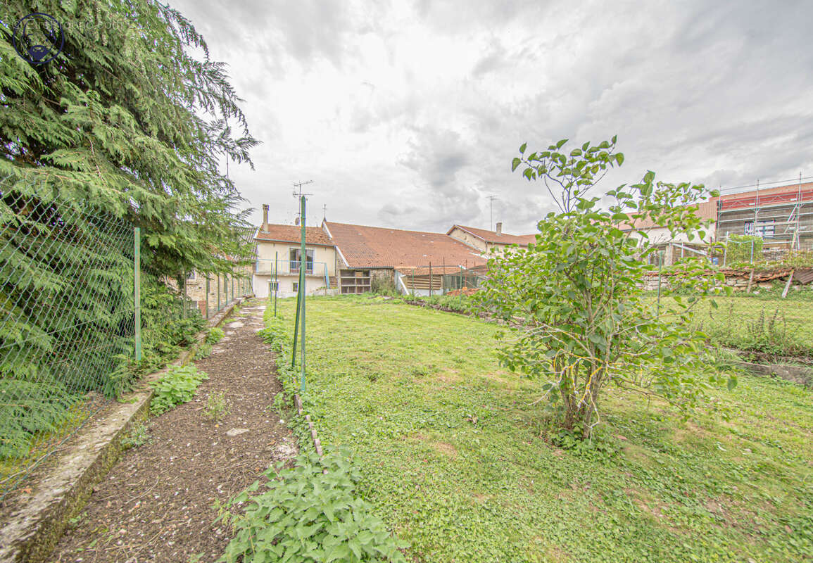 Maison à COUVERTPUIS