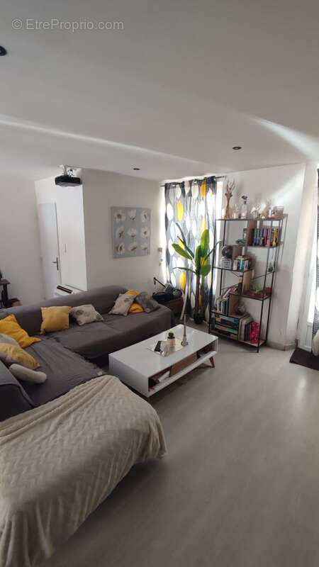 Maison à VILLESEQUE-DES-CORBIERES