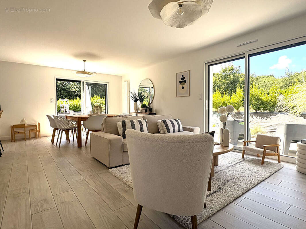 Maison à PLONEOUR-LANVERN