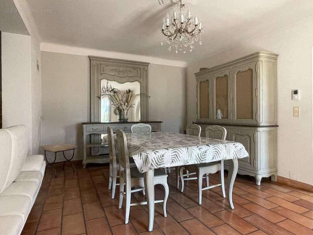 Maison à CABANNES