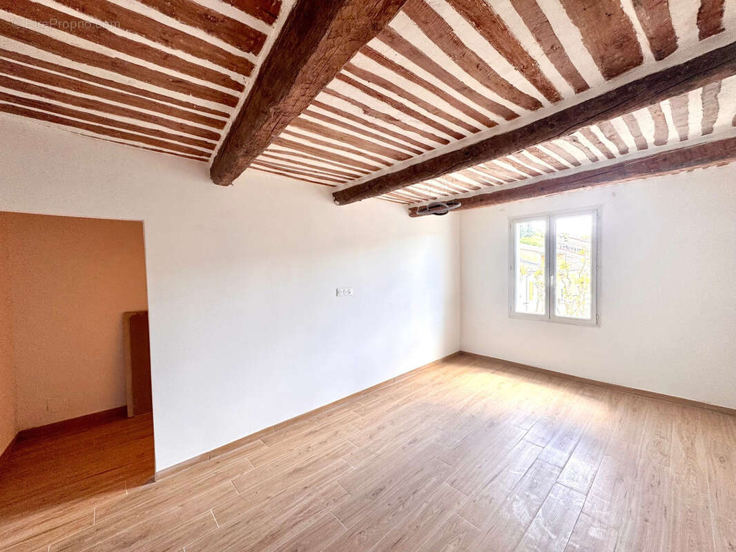 Appartement à VAISON-LA-ROMAINE