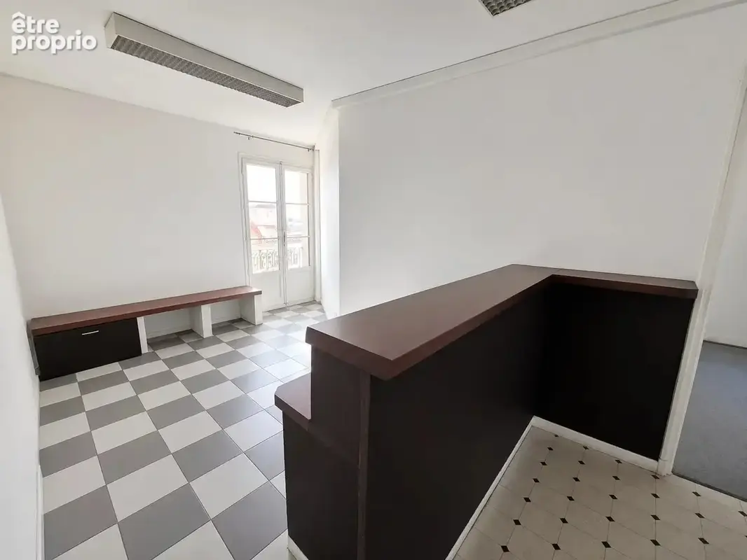 Appartement 30 pièces 572 m² à vendre à Frejus (83600) - photo 2