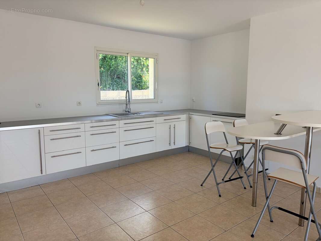 Maison 130 m² à Montmirat  - photo 6