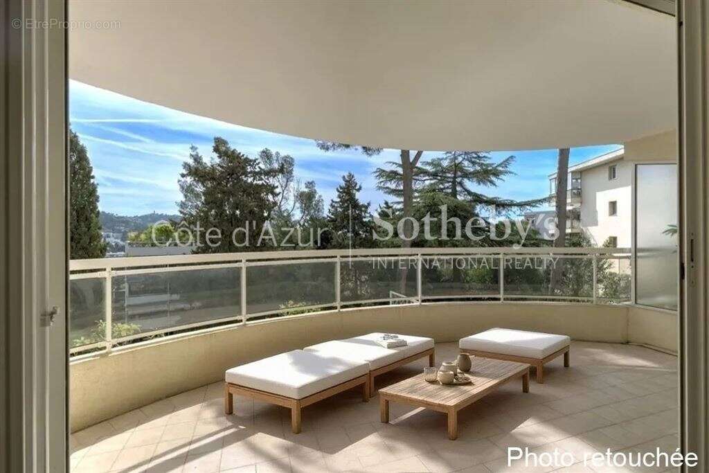 Appartement à LE CANNET