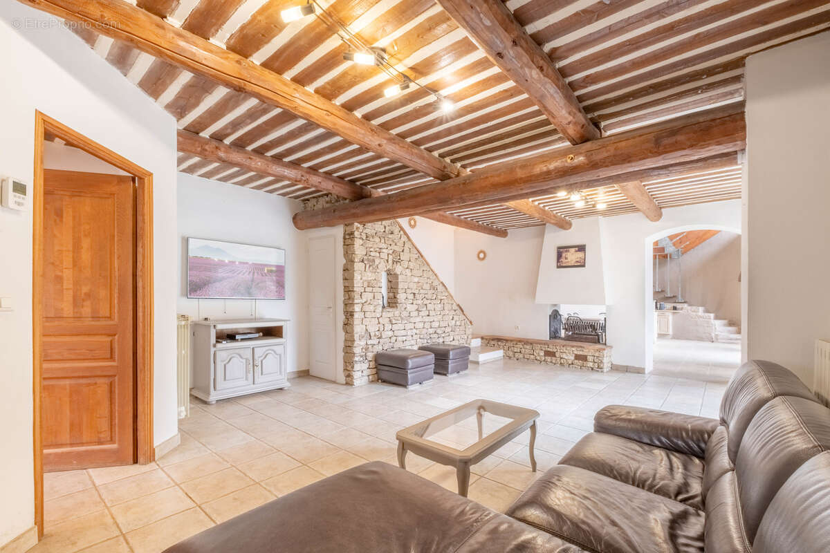 Maison à CABRIERES-D'AVIGNON