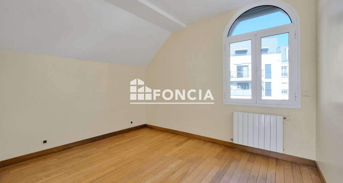 Appartement à CHATILLON