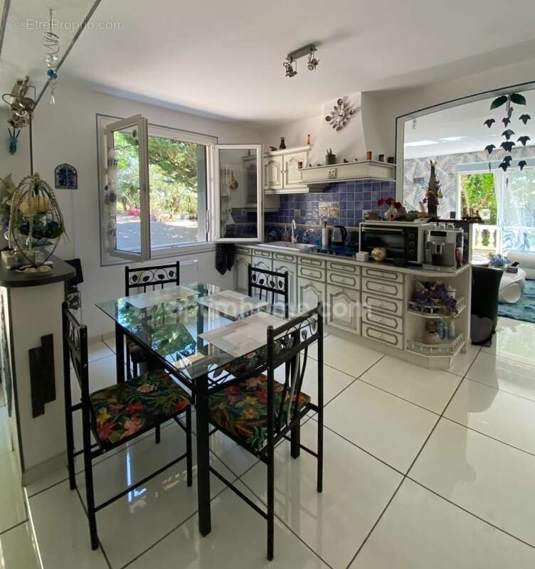 Maison à L&#039;ISLE-D&#039;ESPAGNAC