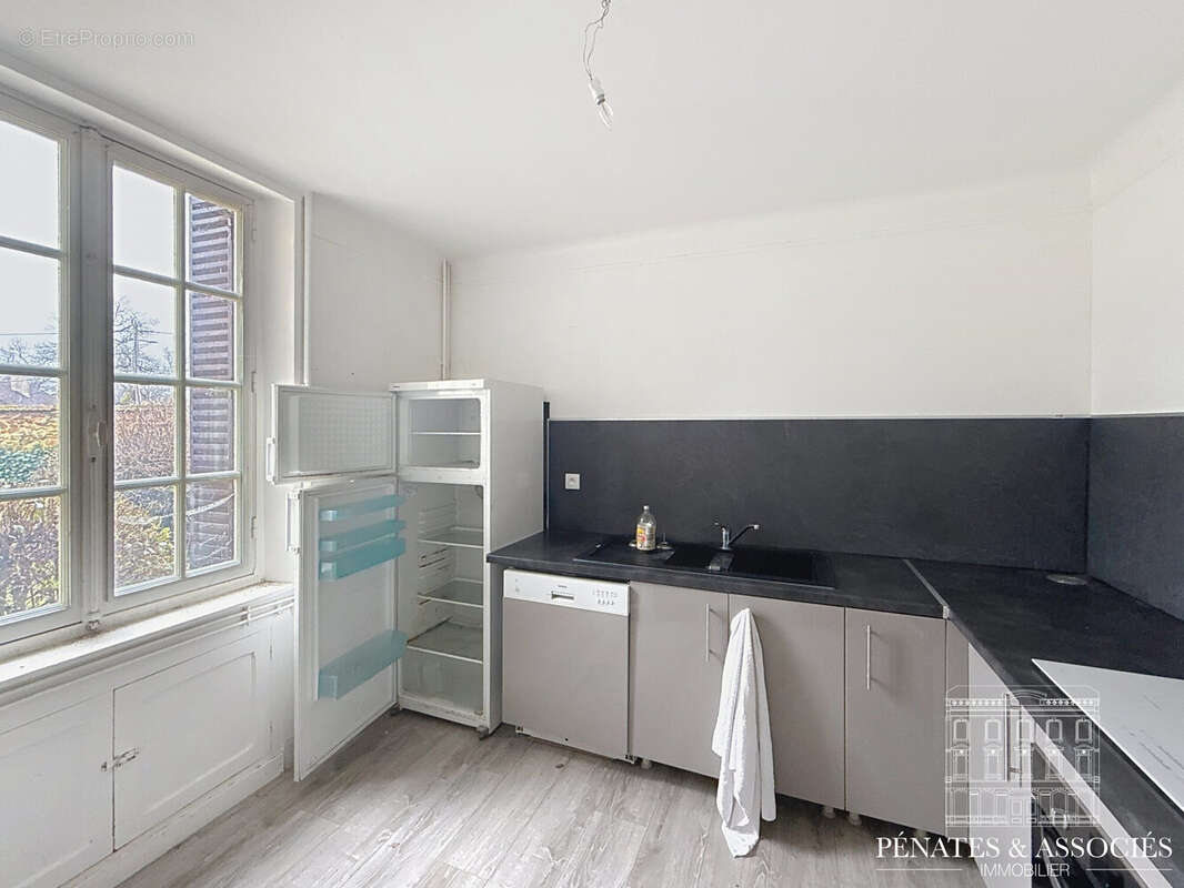 Maison à ANGERVILLIERS