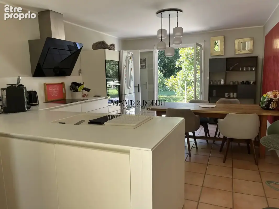Maison 190 m² à Savasse  - photo 6