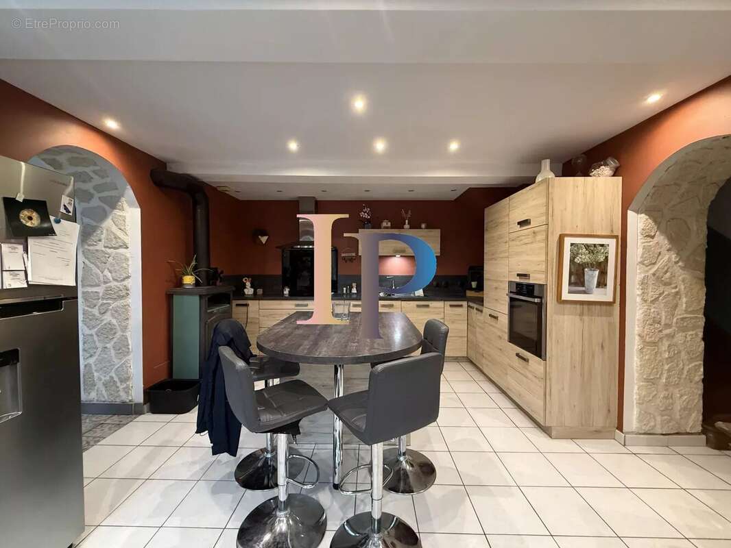 Maison à COUBLANC