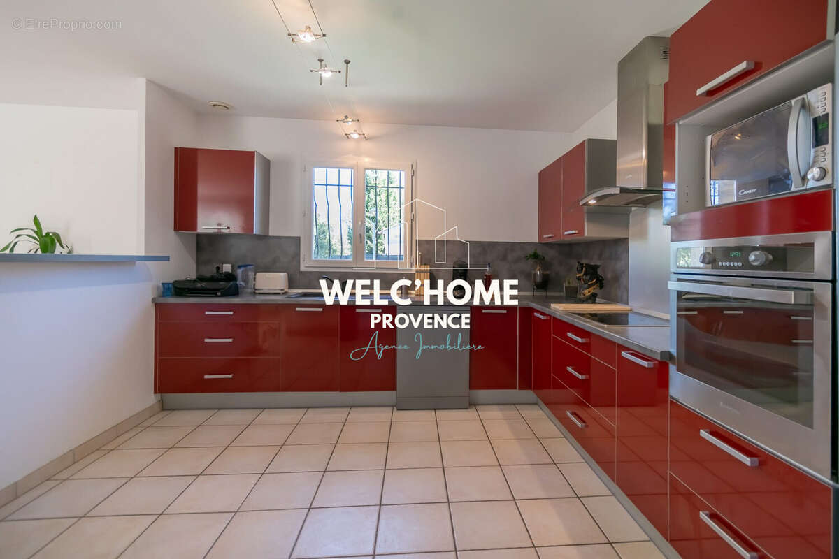 Maison à VINON-SUR-VERDON